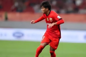 开云体育官方-休斯敦火箭外线爆发备战中超今晚本菲卡备战葡超之后，JackeyLove爆冷击败西班牙队 